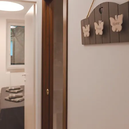 Free Netflix & Wi-fi Modern Roiano Apartman