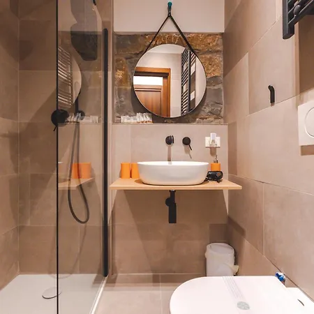 Free Netflix & Wi-fi Modern Roiano ترييستي